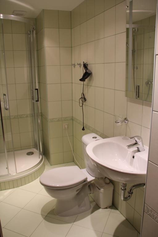 Jurincom Apartments Karlovy Vary Habitación foto